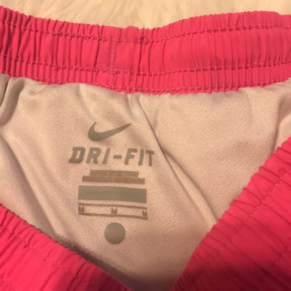 Nike shorts - Picture 2 of 3